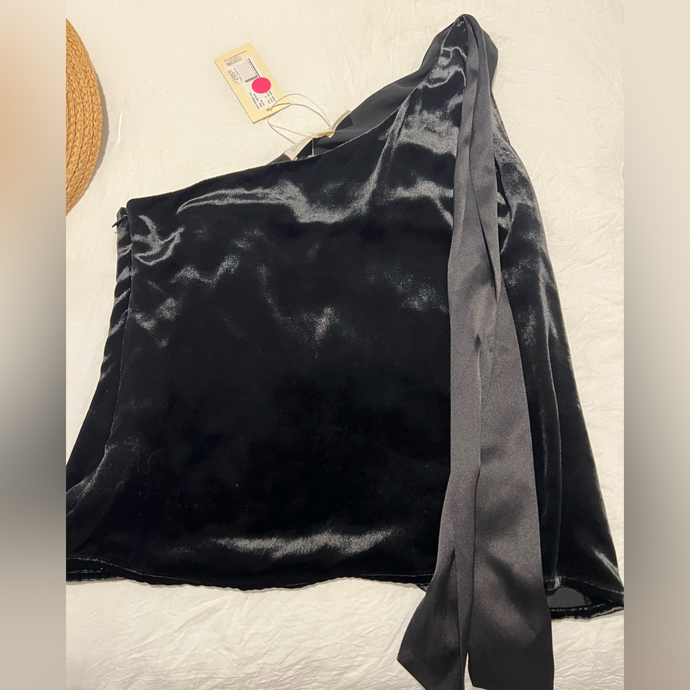 Ramy Brook elegant Black velvet one shoulder satin ribbon top
